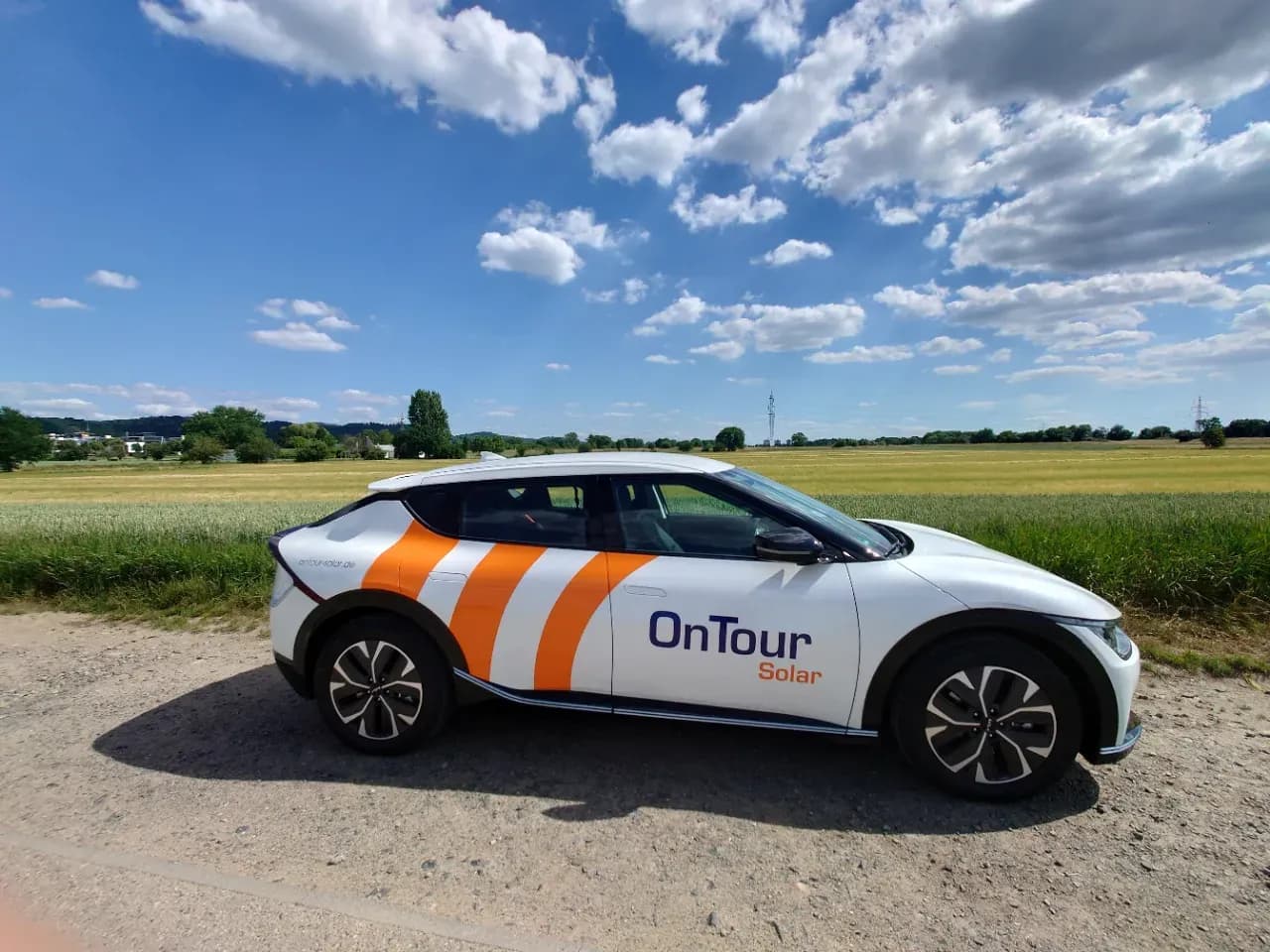Senke Deine Stromkosten dauerhaft – mit Deiner eigenen Solaranlage vom regionalen Experten